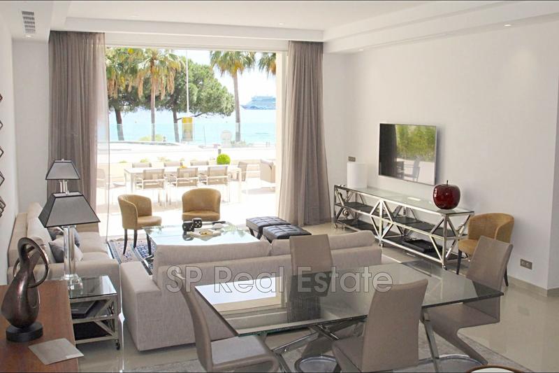 Appartement - 215 m² - 5 pièces