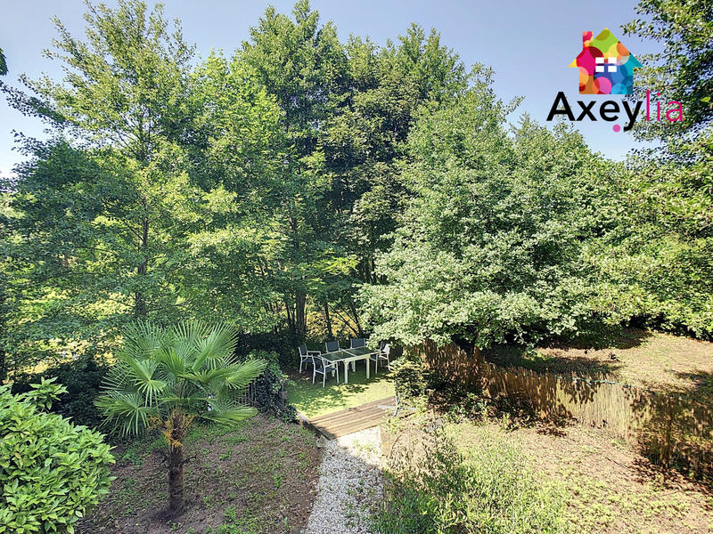 Maison - 200 m² - 7 pièces