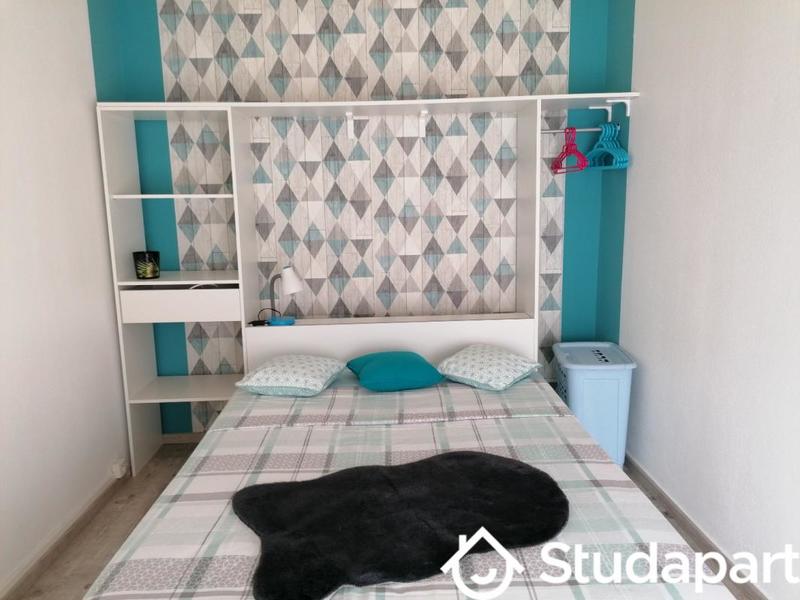 Chambre - 11 m² - 1 pièce