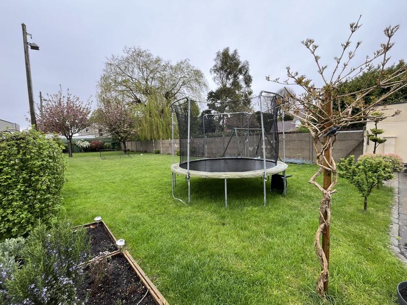 Maison - 255 m² - 6 pièces