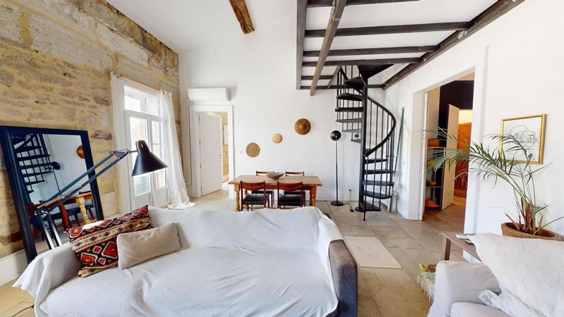 Appartement - 96 m² - 3 pièces