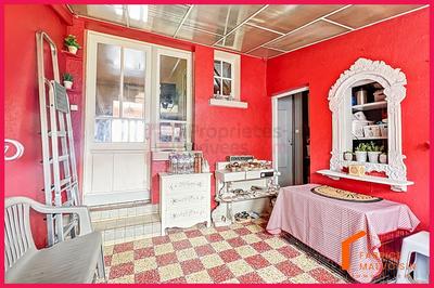 Maison - 122 m² - 6 pièces