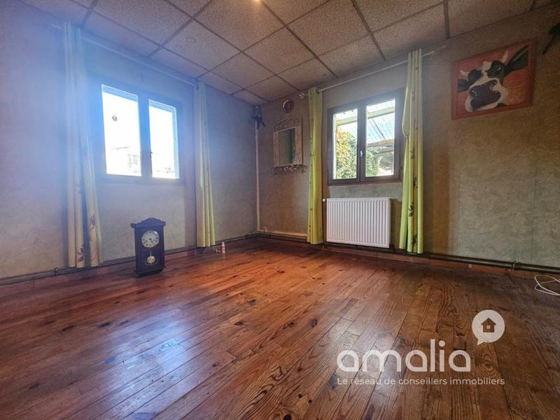 Maison - 161 m² - 7 pièces