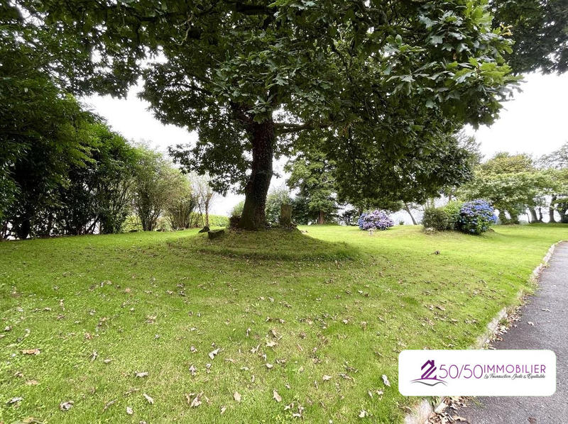 Maison ancienne - 231 m² - 9 pièces