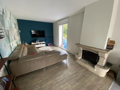 Maison - 176 m² - 8 pièces