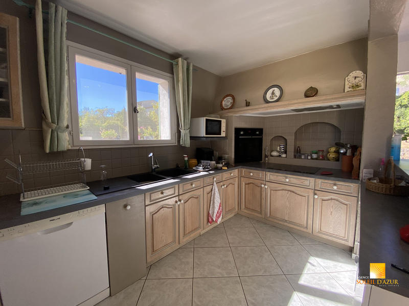 Maison - 176 m² - 6 pièces