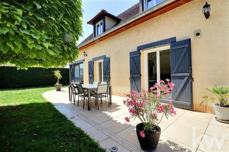 Maison - 162 m² - 7 pièces