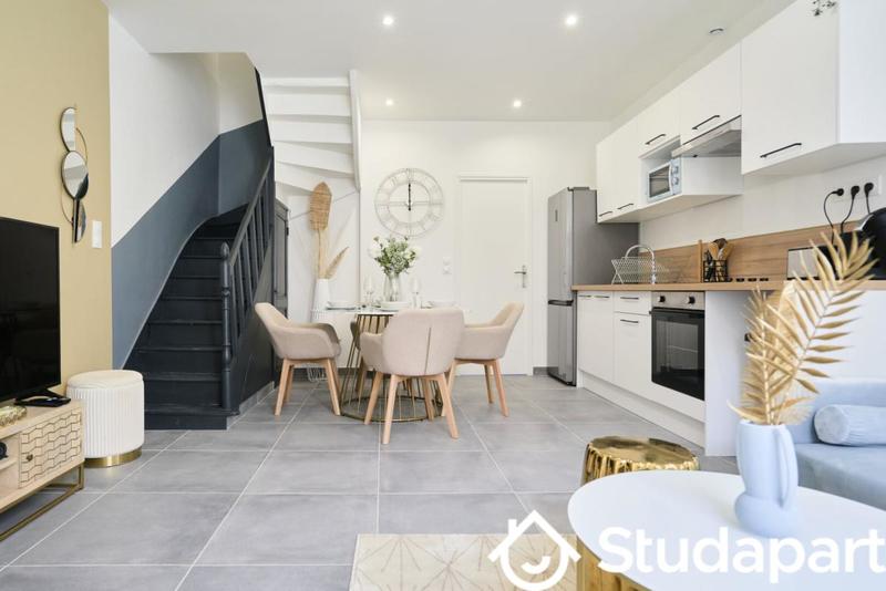 Chambre - 10 m² - 1 pièce