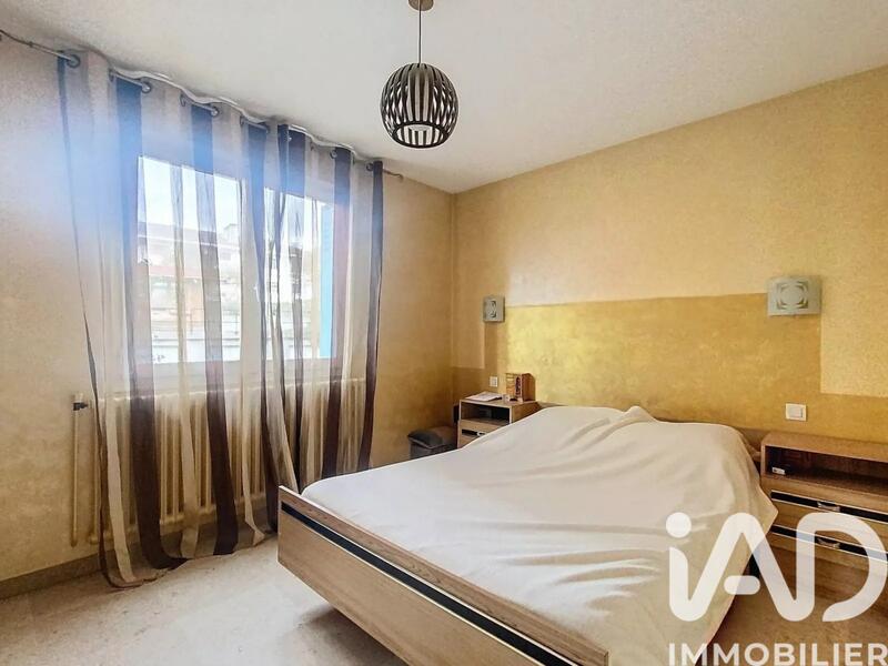 Maison - 191 m² - 7 pièces