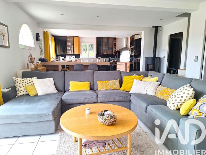 Maison - 136 m² - 5 pièces