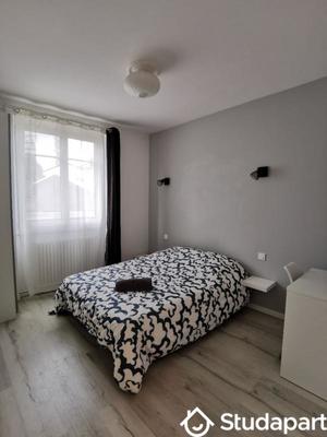 Chambre - 10 m² - 1 pièce