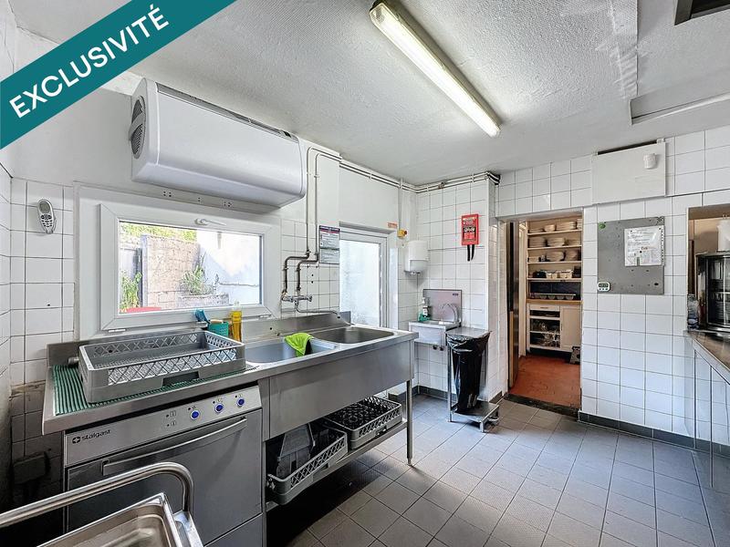 Local commercial - 160 m² - 2 pièces