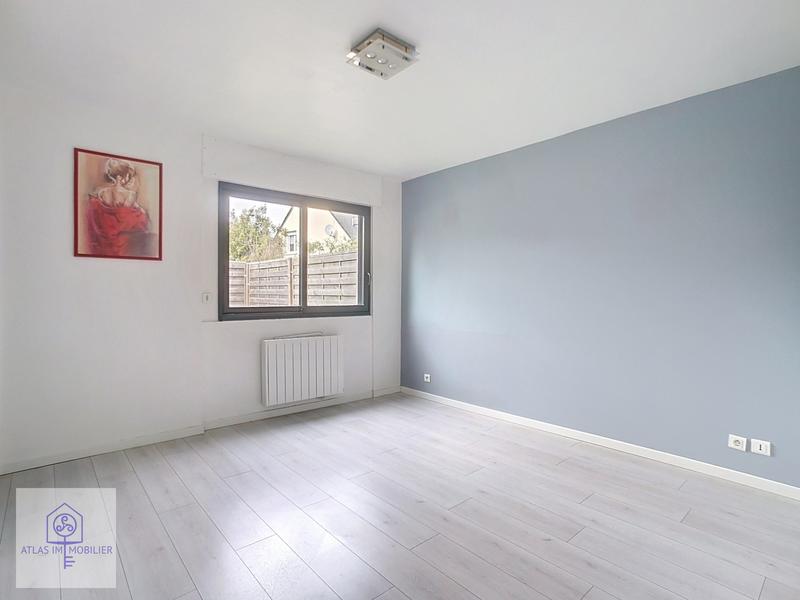 Maison - 215 m² - 8 pièces