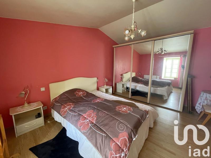 Maison - 303 m² - 12 pièces