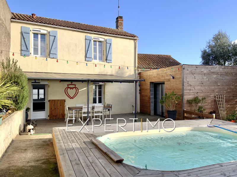 Maison de village - 143 m² - 7 pièces