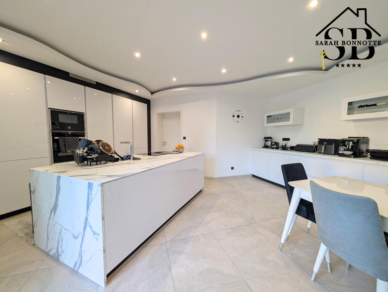 Maison - 145 m² - 5 pièces