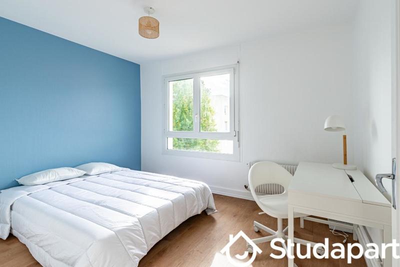 Chambre - 10 m² - 1 pièce