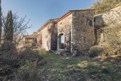 Maison en pierre - 215 m² - 7 pièces