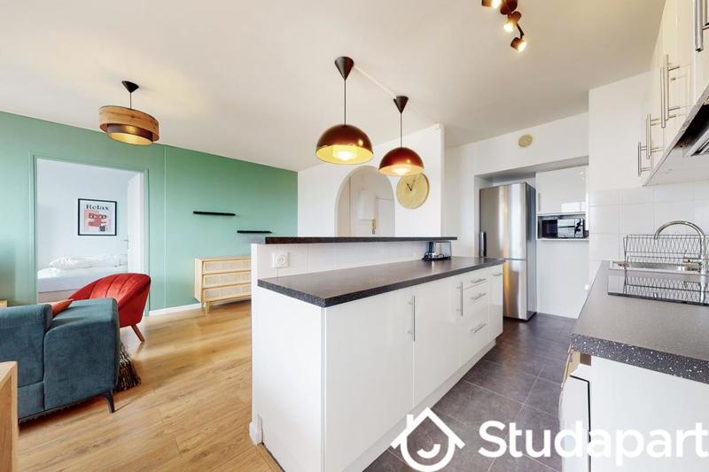 Chambre - 9 m² - 1 pièce