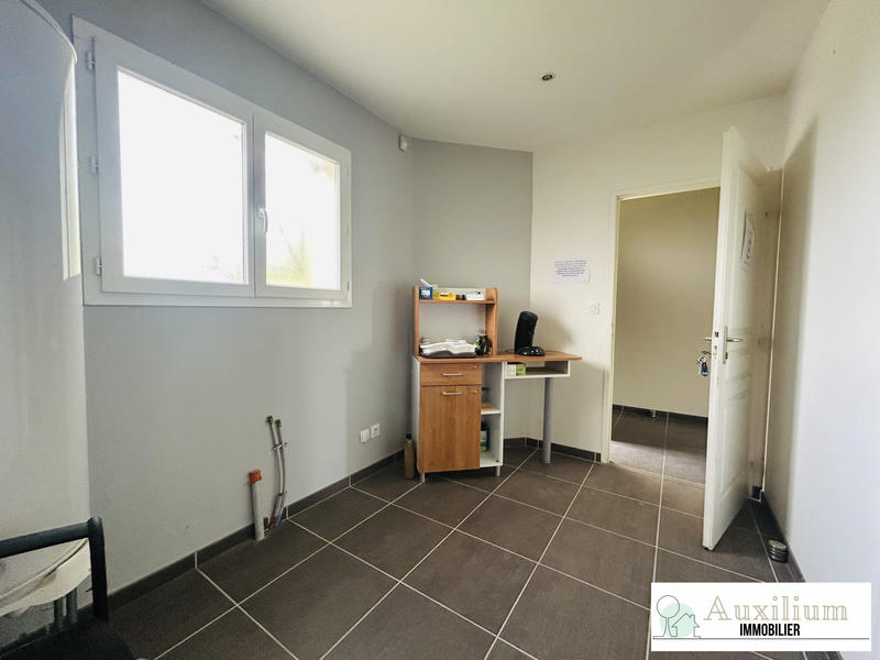 Local d'activités - 168 m² - 5 pièces