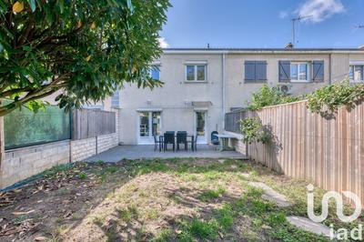 Maison - 74 m² - 4 pièces