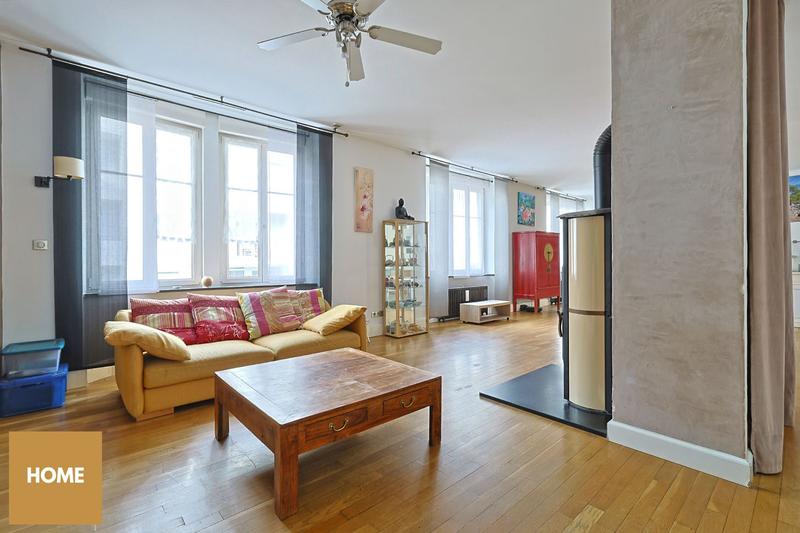 Maison - 270 m² - 9 pièces
