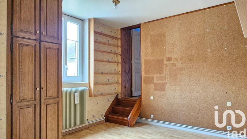 Maison - 224 m² - 9 pièces