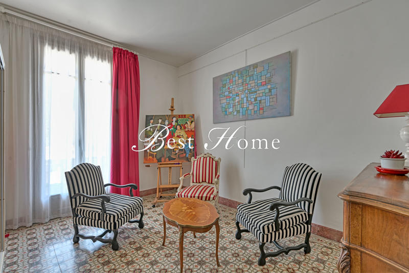 Appartement - 100 m² - 4 pièces