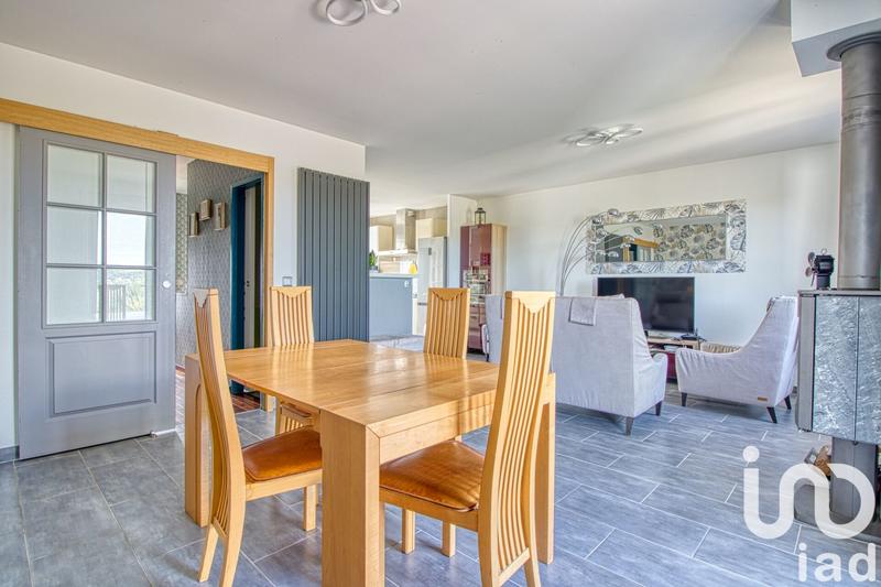 Maison - 92 m² - 5 pièces