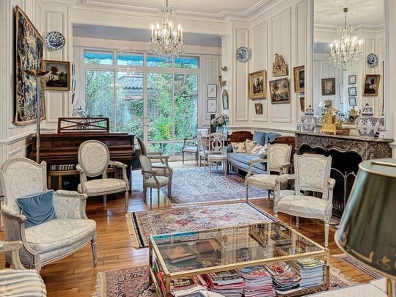 Maison bourgeoise - 353 m² - 13 pièces