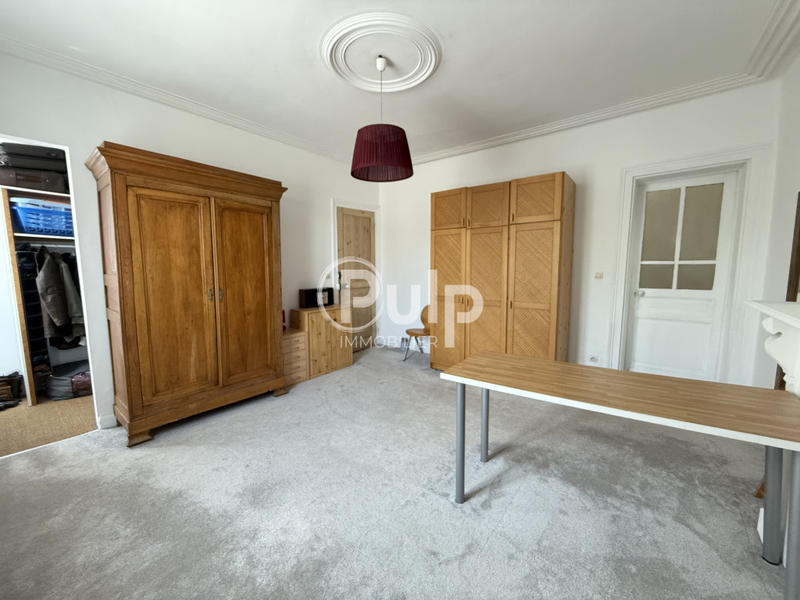 Maison bourgeoise - 241 m² - 10 pièces