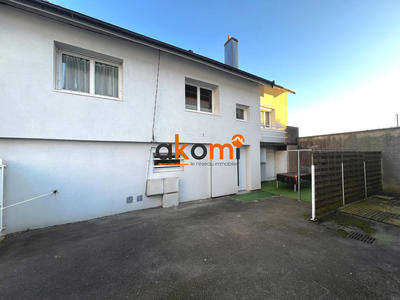 Maison - 97 m² - 6 pièces