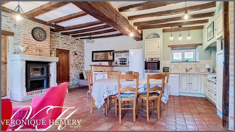 Maison - 200 m² - 10 pièces