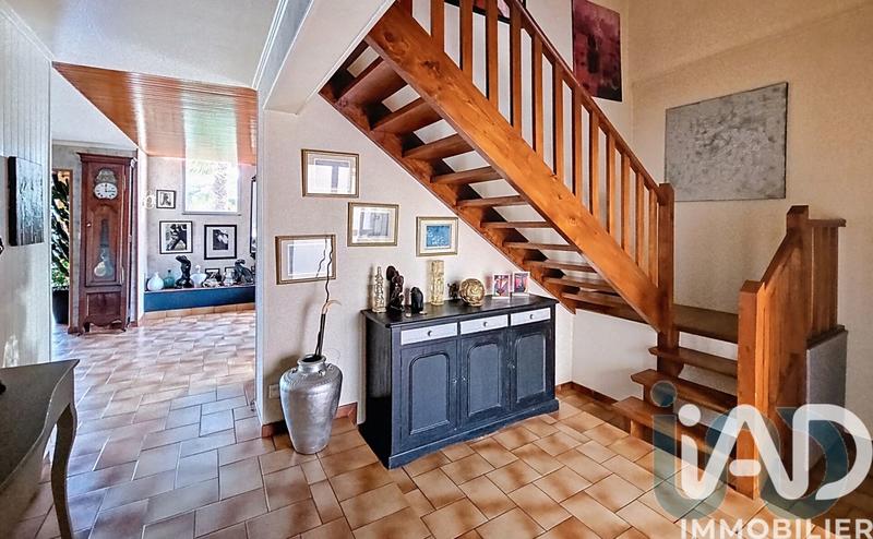 Maison - 200 m² - 9 pièces