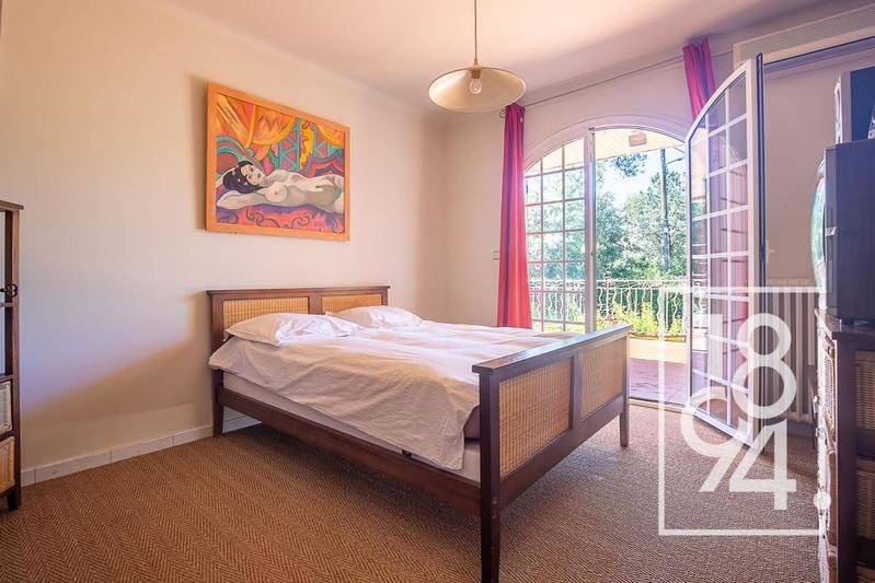 Maison - 192 m² - 7 pièces