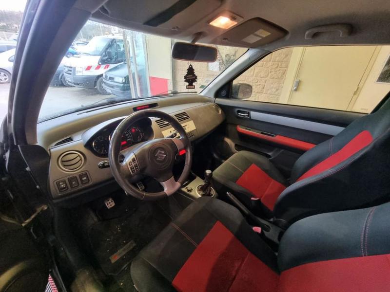 Suzuki Swift III 1.6i 125ch 16v Clim Auto Ct Ok
