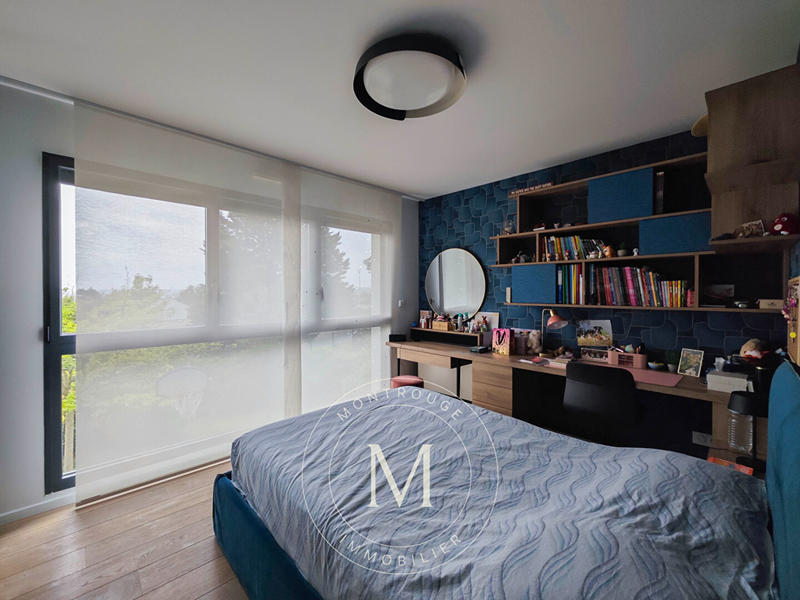 Maison - 202 m² - 8 pièces