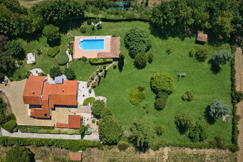 Propriété - 170 m² - 6 pièces