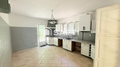 Maison - 165 m² - 5 pièces