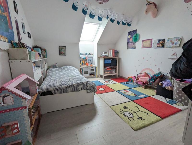 Maison - 104 m² - 6 pièces