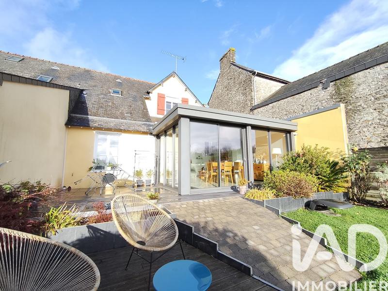 Maison - 104 m² - 5 pièces