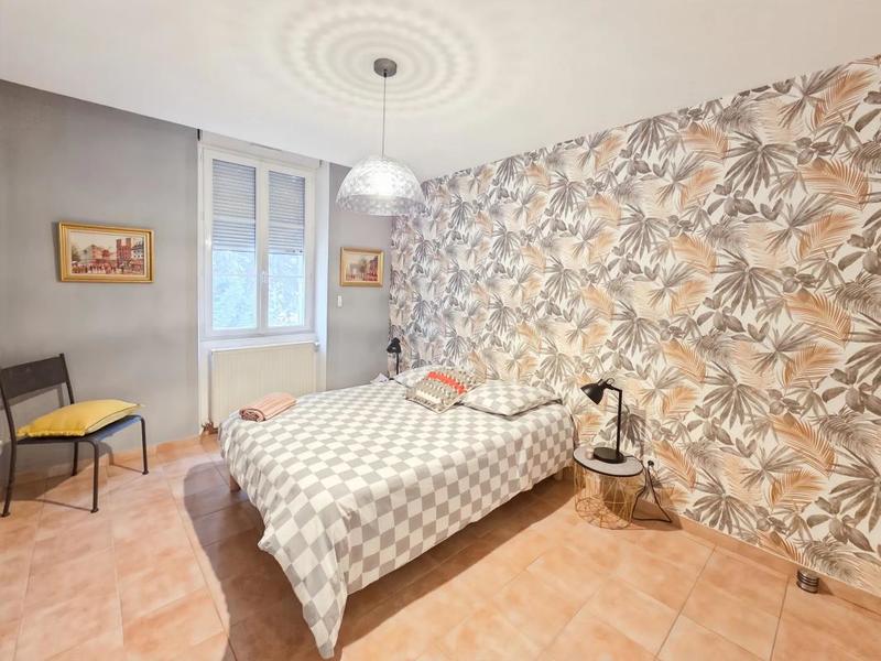 Appartement - 197 m² - 5 pièces