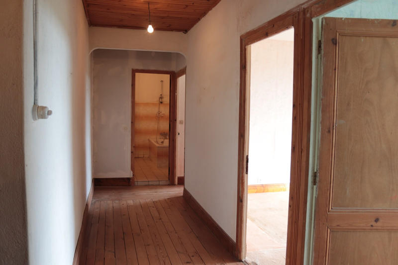 Maison - 234 m² - 8 pièces