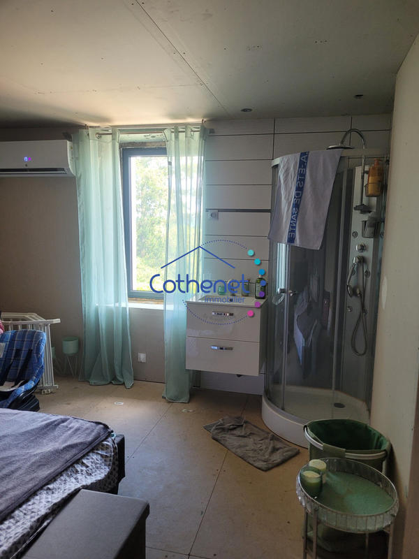 Maison ancienne - 252 m² - 8 pièces