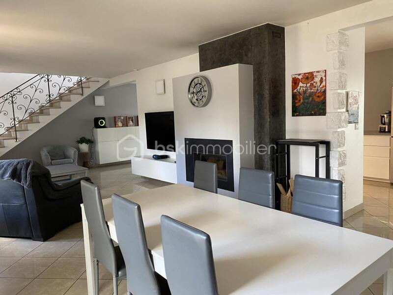 Maison - 170 m² - 5 pièces
