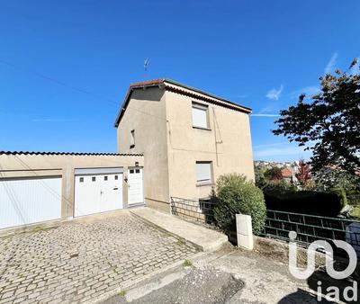 Maison - 88 m² - 4 pièces