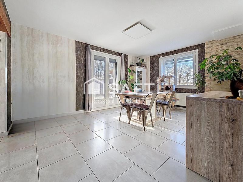 Maison - 137 m² - 6 pièces