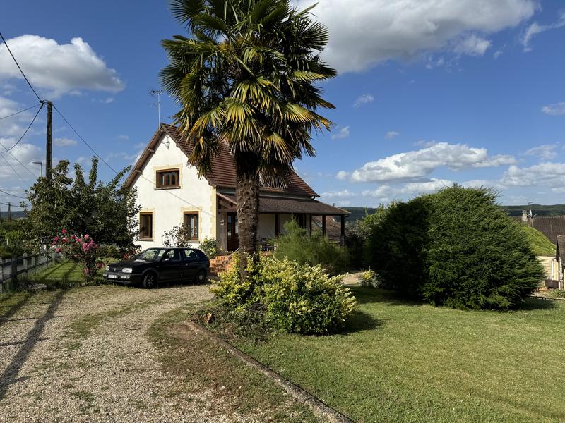 Maison traditionnelle - 155 m² - 6 pièces