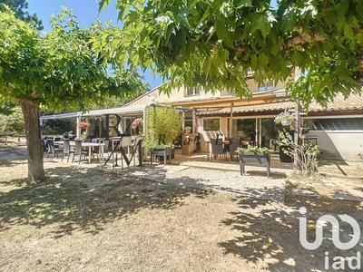 Maison - 330 m² - 12 pièces