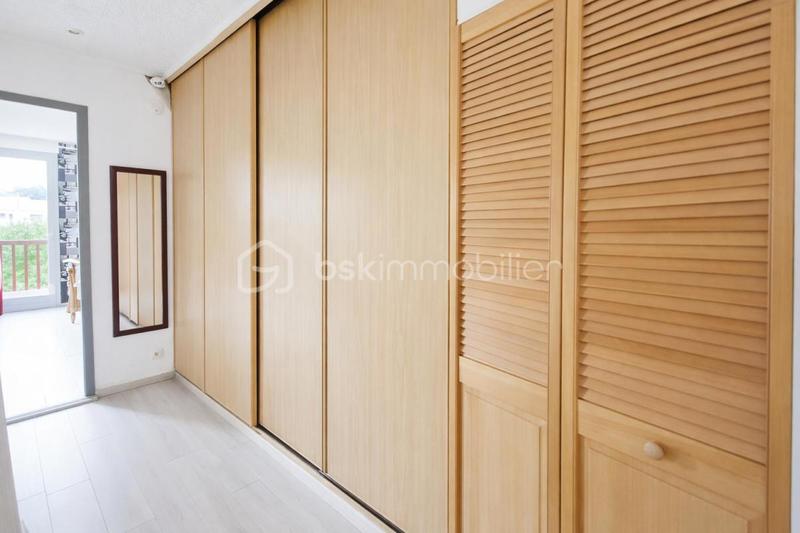 Maison traditionnelle - 128 m² - 6 pièces